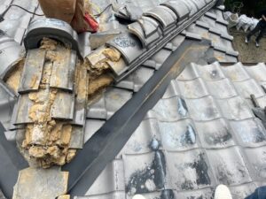 奈良市｜屋根の谷戸樋（たにどい）交換工事｜銅板の劣化による雨漏り修繕